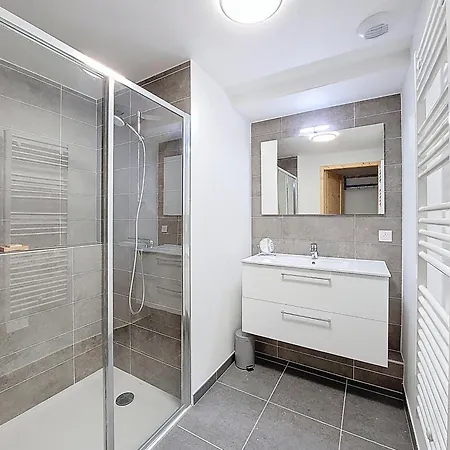 Snow Roc B401 Apartamento *